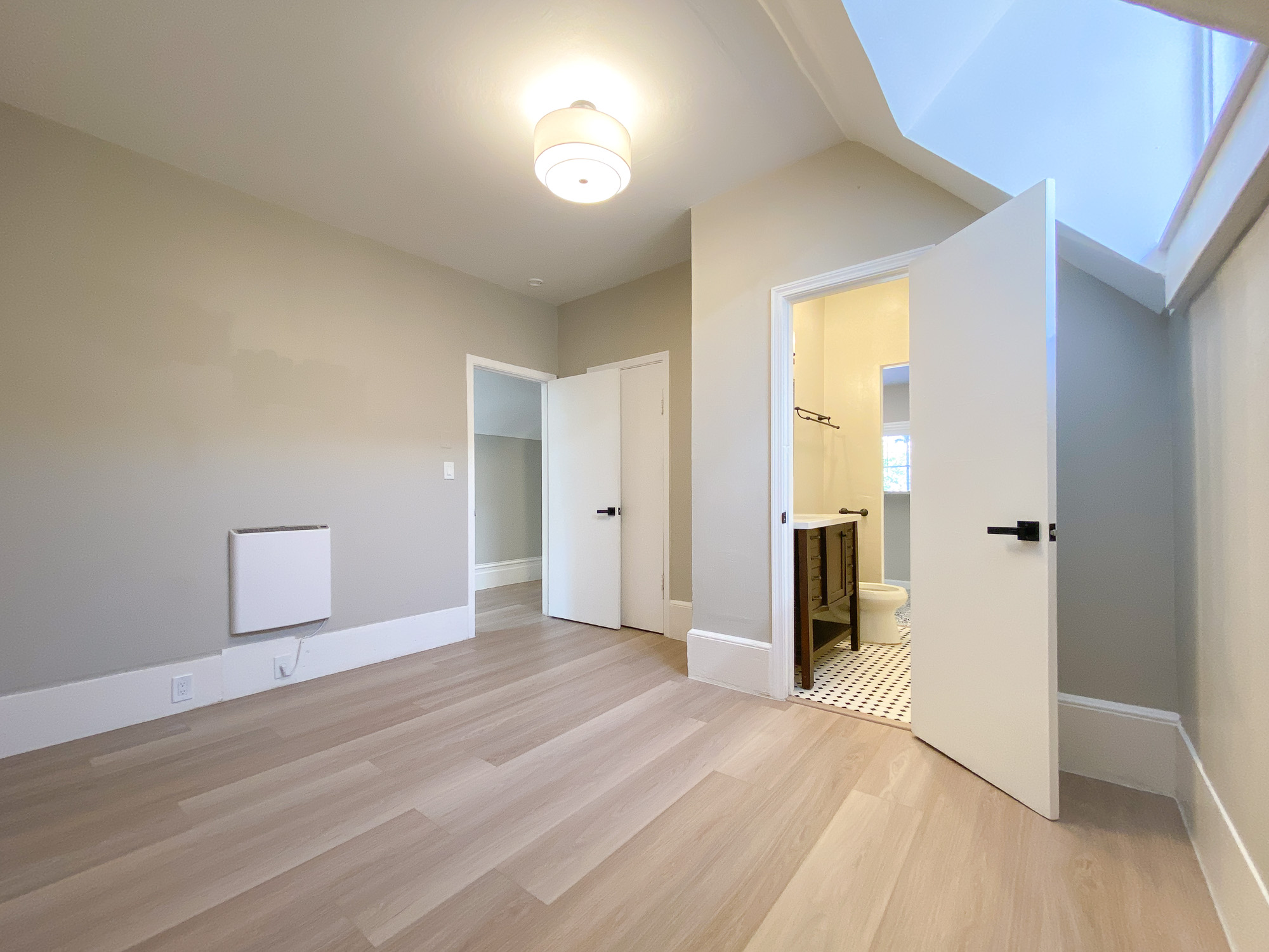 Apartment 3 photo 14