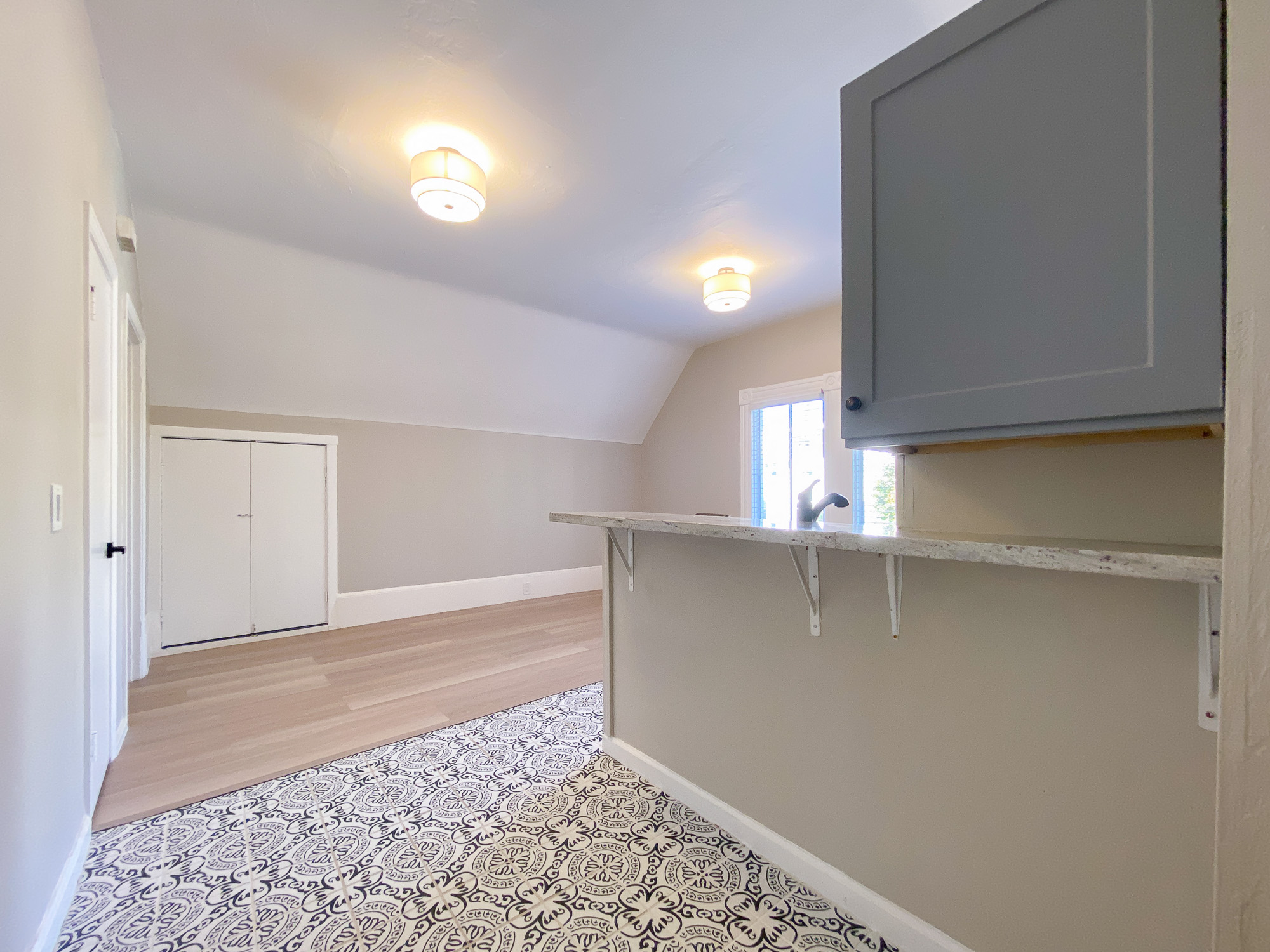Apartment 3 photo 9